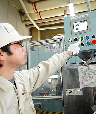 機械操作中の画像